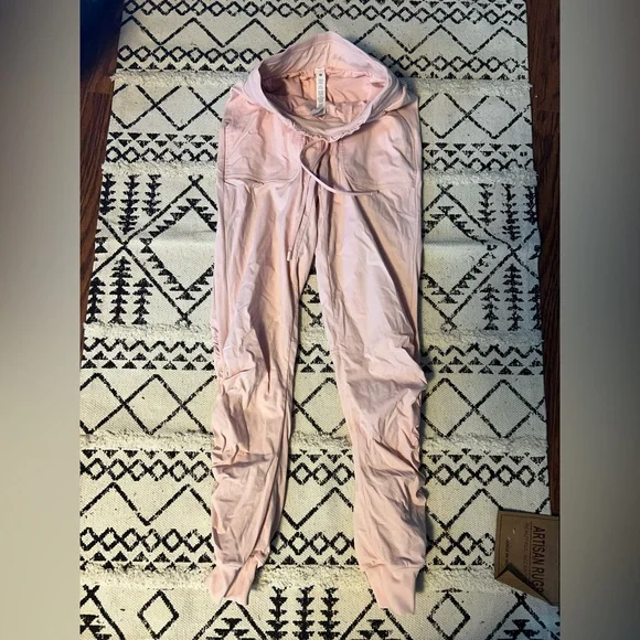 Lululemon Beyond the Studio Jogger - Picture 5 of 9